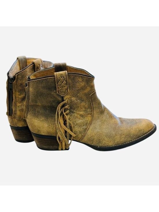 Very Volatile Shoes - Very Volatile Lookout Fringe Leather Women's Booties Size 10